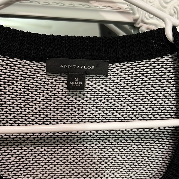 Ann Taylor size S - Picture 2 of 6